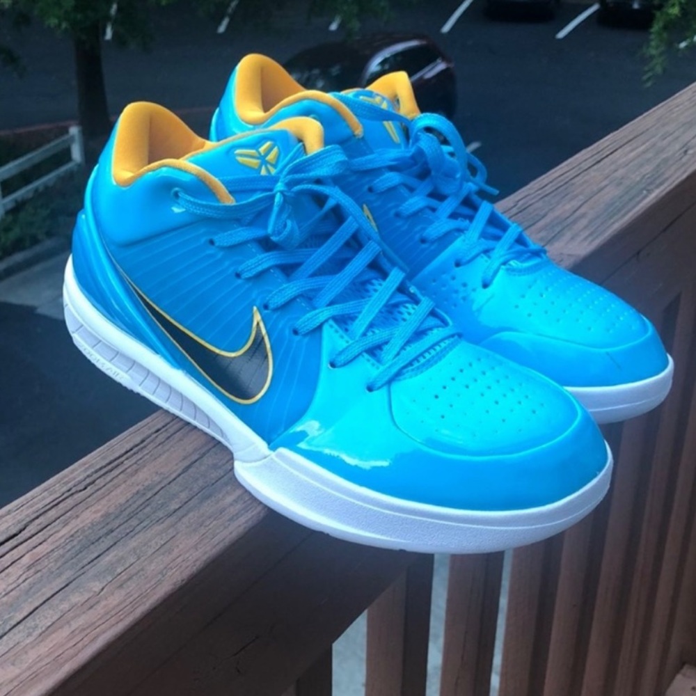 Nike Kobe 4 size 10